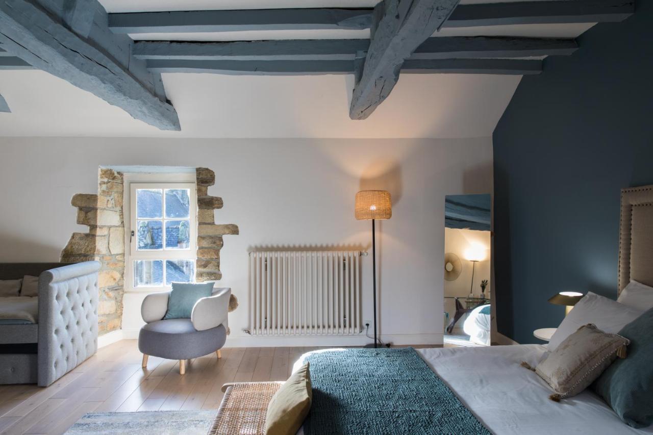 Manoir Du Vau D Arz Gites Et Chambres D Hotes Avec Piscine Malansac Exteriör bild