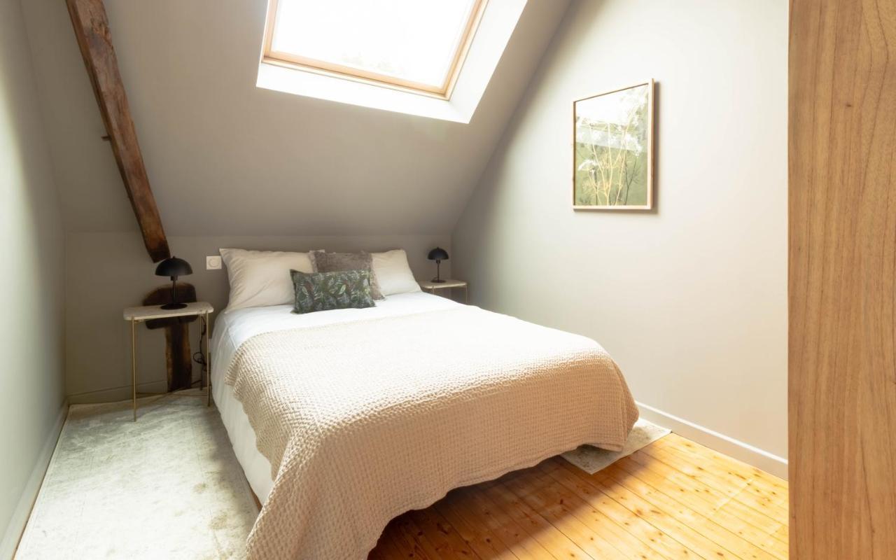 Manoir Du Vau D Arz Gites Et Chambres D Hotes Avec Piscine Malansac Exteriör bild