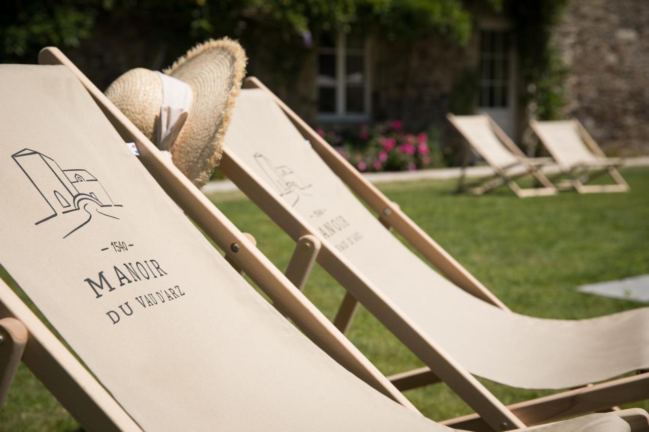 Manoir Du Vau D Arz Gites Et Chambres D Hotes Avec Piscine Malansac Exteriör bild